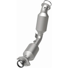 Load image into Gallery viewer, Magnaflow Catalytic Converter Direct Fit MagnaFlow DF Conv 22-24 Tundra 3.4 Right OEM
