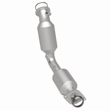 Load image into Gallery viewer, Magnaflow Catalytic Converter Direct Fit MagnaFlow DF Conv 22-24 Tundra 3.4 Right OEM
