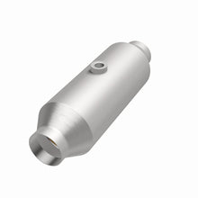 Load image into Gallery viewer, Magnaflow Catalytic Converter Universal Magnaflow 2.25 1/O2 CA 4in. Spun Universal Converter
