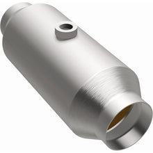 Load image into Gallery viewer, Magnaflow Catalytic Converter Universal Magnaflow Conv Univ 2.50 1/O2 CA 5in Spun CA
