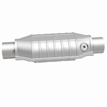 Load image into Gallery viewer, Magnaflow Catalytic Converter Universal MagnaFlow Conv Univ 3in In/Out Center/Center Oval w/ 02 Sensor
