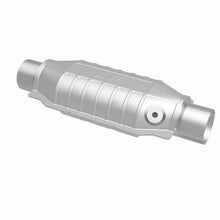 Load image into Gallery viewer, Magnaflow Catalytic Converter Universal MagnaFlow Conv Univ 3in In/Out Center/Center Oval w/ 02 Sensor
