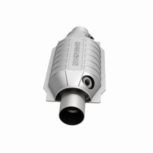 Load image into Gallery viewer, Magnaflow Catalytic Converter Universal MagnaFlow Conv Universal 2.50 inch with dual O2 OEM
