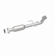 Load image into Gallery viewer, MagnaFlow Exhaust Products Catalytic Converter MagnaFlow Exhaust Products Magnaflow HM Grade Direct-Fit Catalytic Converter 23135
