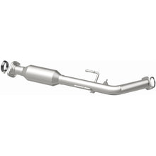 Load image into Gallery viewer, MagnaFlow Exhaust Products Catalytic Converter MagnaFlow Exhaust Products Magnaflow HM Grade Direct-Fit Catalytic Converter 23135
