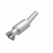 Load image into Gallery viewer, MagnaFlow Exhaust Products Catalytic Converter MagnaFlow Exhaust Products Magnaflow Standard Grade Direct-Fit Catalytic Converter 22915
