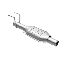 Load image into Gallery viewer, MagnaFlow Exhaust Products Catalytic Converter MagnaFlow Exhaust Products Magnaflow Standard Grade Direct-Fit Catalytic Converter 23292
