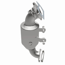 Load image into Gallery viewer, MagnaFlow Exhaust Products Catalytic Converter with Integrated Exhaust Manifold MagnaFlow Exhaust Products Catalytic Converter with Integrated Exhaust Manifold 22-192
