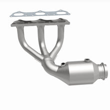 Load image into Gallery viewer, MagnaFlow Exhaust Products Catalytic Converter with Integrated Exhaust Manifold MagnaFlow Exhaust Products Catalytic Converter with Integrated Exhaust Manifold 22-201
