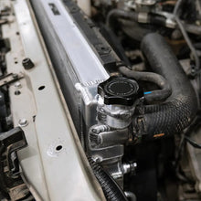 Load image into Gallery viewer, Mishimoto Radiator Caps Mishimoto High-Pressure 1.3 Bar Radiator Cap Small Non-Directional
