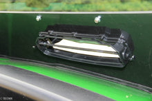 Load image into Gallery viewer, Seizmik SZM50-25030KIT Seizmik 06-20 John Deere Gator HPX/XUV 625i-855D Windshield Versa-Vent
