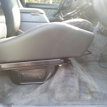 Load image into Gallery viewer, Planted Seat Bracket- Toyota Land Cruiser 80 Series [J80] (1990-1997) - Passenger / Right
