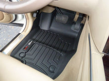 Load image into Gallery viewer, WeatherTech Floor Mats - Rubber WeatherTech 07-11 Mercedes-Benz ML63 Front FloorLiner - Black
