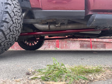 Load image into Gallery viewer, Wehrli WCFWCF100854-RED Wehrli 99-10 Ford / 94-22 RAM Univ RCLB/CCSB/ECSB 60in. Traction Bar Kit - WCFab Red
