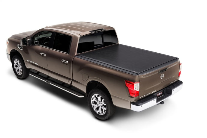 Truxedo 16-20 Nissan Titan 5ft 6in Lo Pro Bed Cover Bed Covers - Roll Up Truxedo   