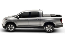 Load image into Gallery viewer, UnderCover 17-20 Honda Ridgeline 5ft Flex Bed Cover Bed Covers - Folding Undercover
