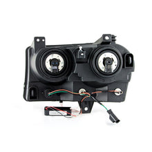 Load image into Gallery viewer, ANZO 2005-2010 Chrysler 300 Crystal Headlights w/ Halo Chrome (CCFL) Headlights ANZO
