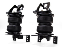 Load image into Gallery viewer, Air Lift Loadlifter 5000 Ultimate Rear Air Spring Kit for 99-04 Ford F-250 Super Duty 4WD Air Suspension Kits Air Lift
