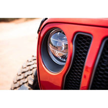 Load image into Gallery viewer, DV8 Offroad 2018+ Jeep Wrangler JL/Gladiator LED Projector Headlights Headlights DV8 Offroad
