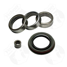 Load image into Gallery viewer, Yukon Gear Axle Bearing &amp; Seal Kit For GM 9.25in IFS Front Wheel Bearings Yukon Gear &amp; Axle
