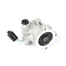 Load image into Gallery viewer, Omix Power Steering Pump 2.4L 03-06 Jeep Wrangler Power Steering Pumps OMIX
