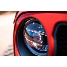 Load image into Gallery viewer, DV8 Offroad 2018+ Jeep Wrangler JL/Gladiator LED Projector Headlights Headlights DV8 Offroad
