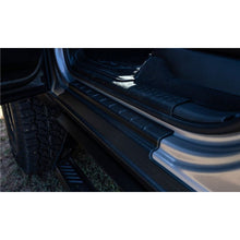 Load image into Gallery viewer, Bushwacker 20-21 Jeep Gladiator Trail Armor Rocker Panel Body Armor &amp; Rock Rails Bushwacker
