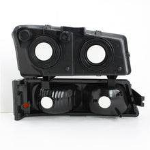 Load image into Gallery viewer, Xtune Chevy Silverado 2500HD 03-06 Crystal Headlights w/ Amber Lights Smoke HD-JH-CSIL03-AM-SM-SET Headlights SPYDER
