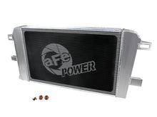 Load image into Gallery viewer, aFe BladeRunner Street Series Tube &amp; Fin Aluminum Radiator 01-05 GM Diesel Trucks 6.6L V8 Radiators aFe
