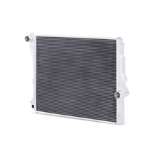 Load image into Gallery viewer, Mishimoto 99-06 BMW 323i/323i/328i/330i w/ Auto Transmission Performance Aluminum Radiator Radiators Mishimoto
