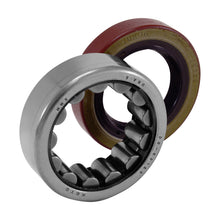 Load image into Gallery viewer, Yukon Gear Axle Bearing &amp; Seal Kit For GM 9.5in Wheel Bearings Yukon Gear &amp; Axle
