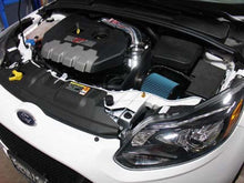 Load image into Gallery viewer, Injen INJSP9001BLK Injen 13-14 Ford Focus ST 2.0L (t) 4cyl Black Short Ram Intake w/MR Tech &amp; Heat Shield
