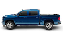 Load image into Gallery viewer, Undercover UNDFX11009 UnderCover 07-13 Chevy Silverado 1500 / 07-04 Silverado 2500 HD 6.5ft Flex Bed Cover
