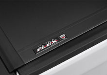 Load image into Gallery viewer, Undercover UNDUX32010 UnderCover 2020 Jeep Gladiator 5ft Ultra Flex Bed Cover - Matte Black Finish

